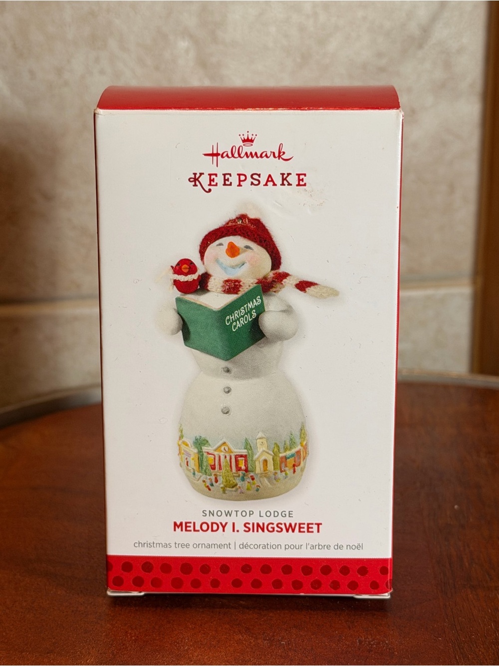 2013 Hallmark Snowtop Lodge 9 Melody L Singsweet Keepsake Ornament IOB QX9035